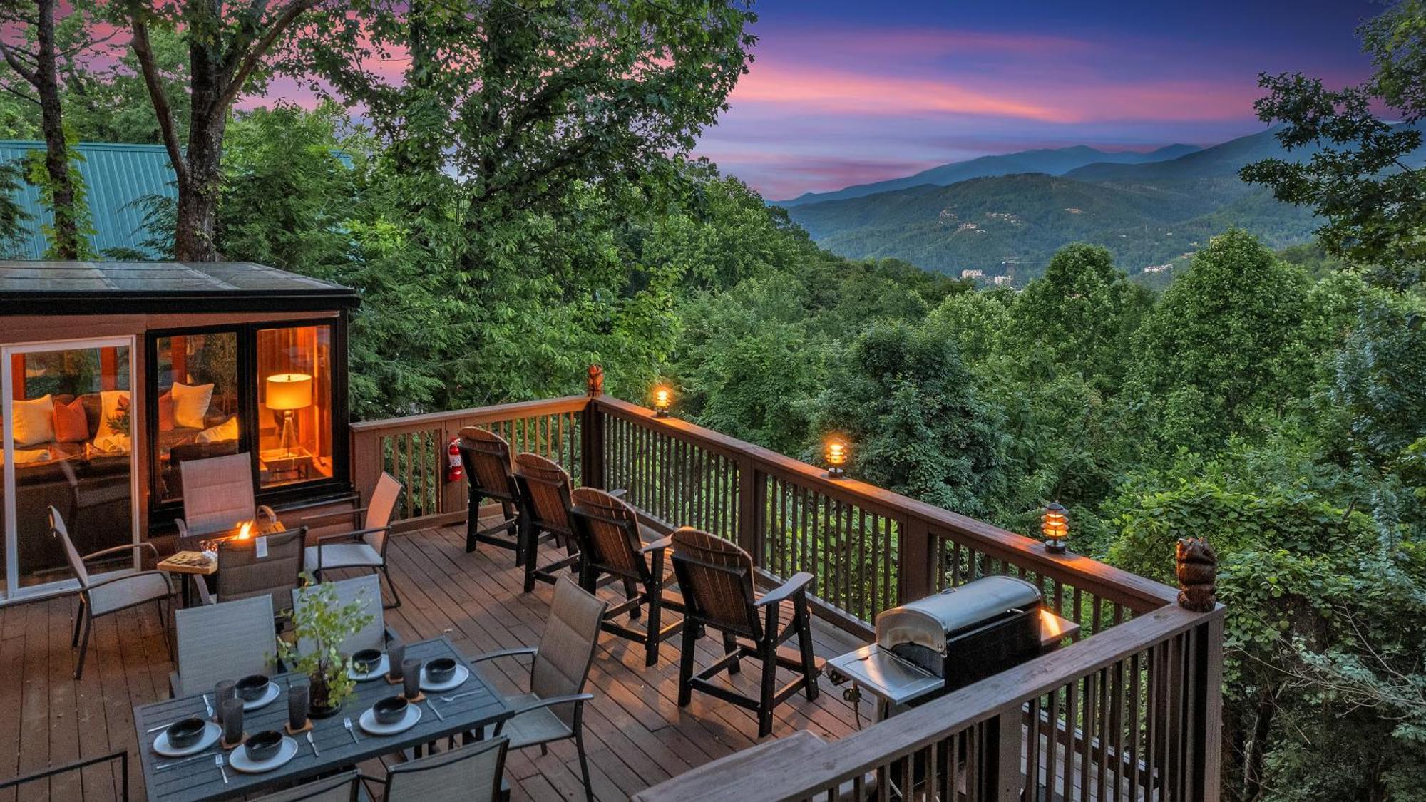 Family Chalet With Sauna, Hottub, Heavenly Views! Mins To Downtown! Gatlinburg Eksteriør billede