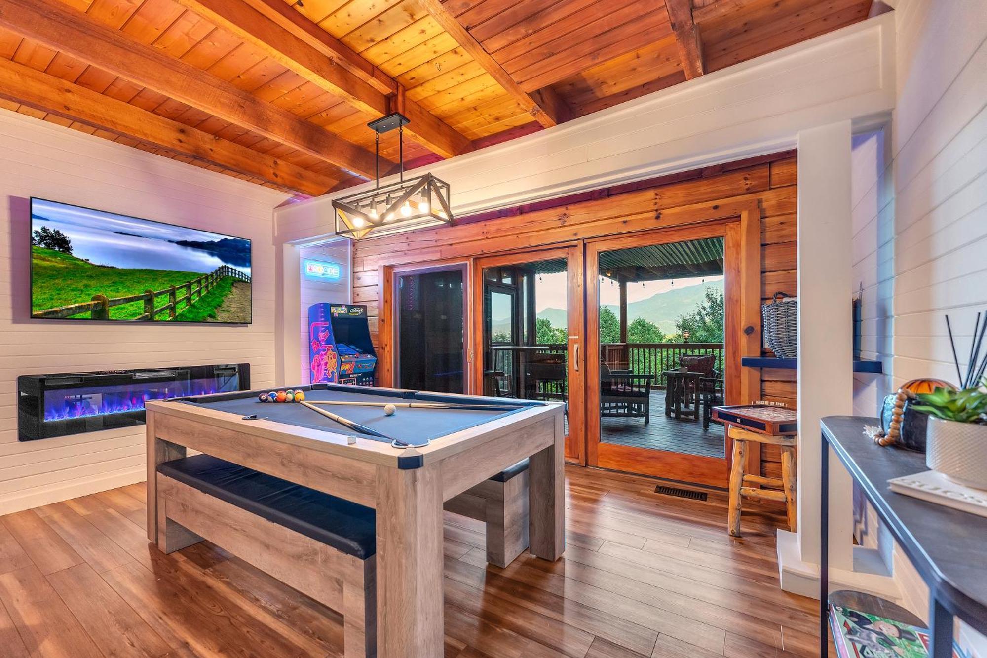 Family Chalet With Sauna, Hottub, Heavenly Views! Mins To Downtown! Gatlinburg Eksteriør billede
