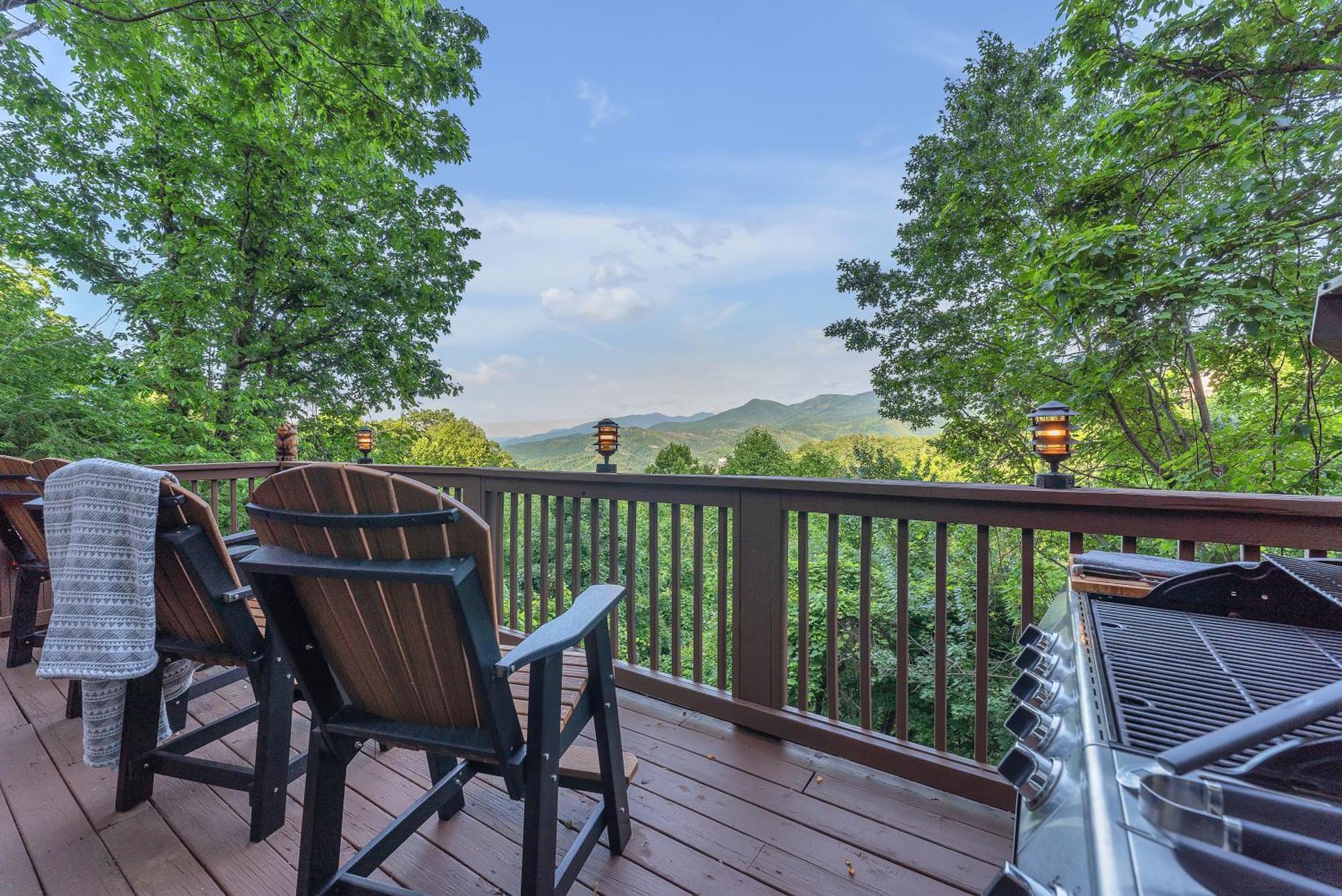 Family Chalet With Sauna, Hottub, Heavenly Views! Mins To Downtown! Gatlinburg Eksteriør billede