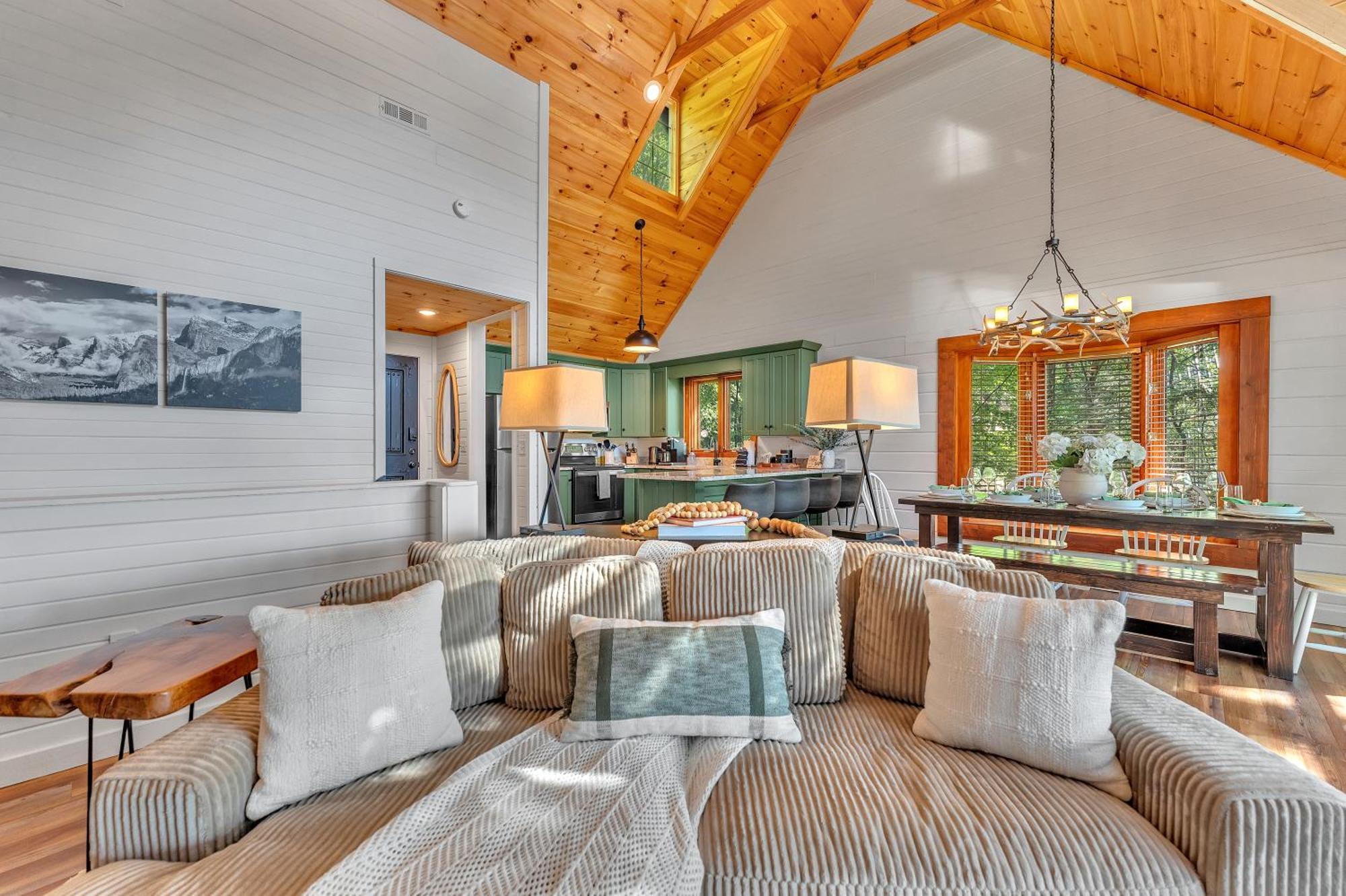 Family Chalet With Sauna, Hottub, Heavenly Views! Mins To Downtown! Gatlinburg Eksteriør billede